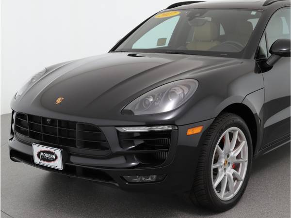 2017 Porsche Macan GTS - - by dealer - vehicle for sale in Tyngsboro, NH – photo 9