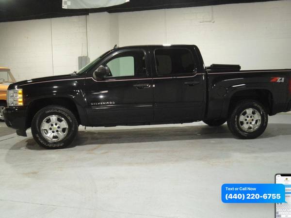 2010 CHEVROLET SILVERADO 1500 LT - FINANCING AVAILABLE-Indoor... for sale in PARMA, OH – photo 3