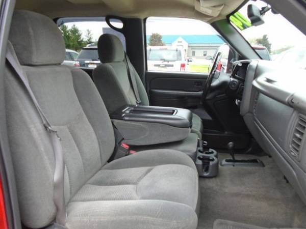 2004 Chevrolet Silverado 2500HD LS Crew Cab Short Bed 4WD for sale in Des Moines, IA – photo 11
