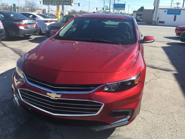 2018 Chevrolet Malibu LT - - by dealer - vehicle for sale in Bowling green, OH – photo 3