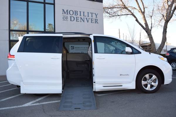 2014 Toyota Sienna LE WHITE - - by dealer for sale in Denver, NM – photo 16