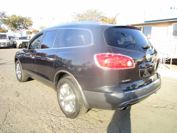 2012 Buick Enclave AWD - NAVI - REAR CAMERA - PANORAMIC ROOF - THIRD... for sale in Sacramento , CA – photo 4
