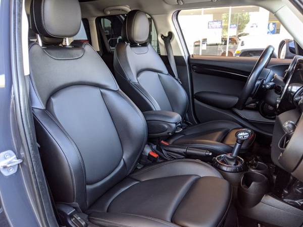 2016 MINI Hardtop 4 Door S SKU:G2D29163 Hatchback - cars & trucks -... for sale in Valencia, CA – photo 22