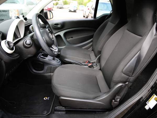 2017 Smart Fortwo Passion Hatchback, Auto, 3-Cyl Turbo, ONLY 2k... for sale in Pearl City, HI – photo 18