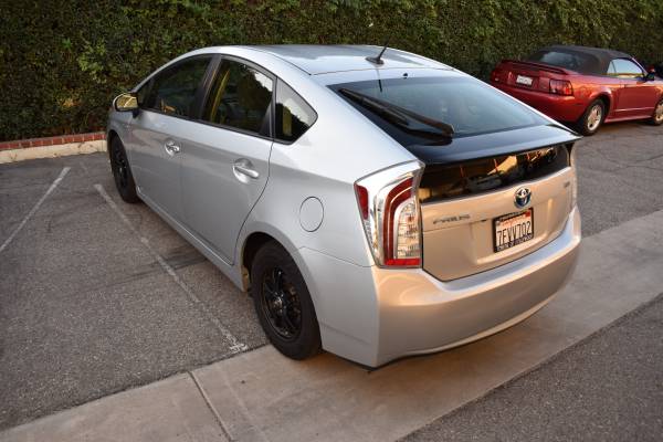 TOYOTA PRIUS THREE 2014 - cars & trucks - by owner - vehicle... for sale in Torrance, CA – photo 6