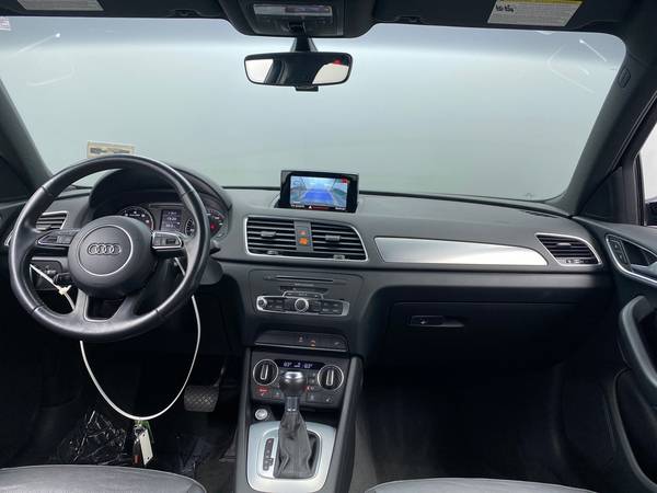 2018 Audi Q3 Premium Sport Utility 4D suv Black - FINANCE ONLINE -... for sale in Long Beach, CA – photo 21