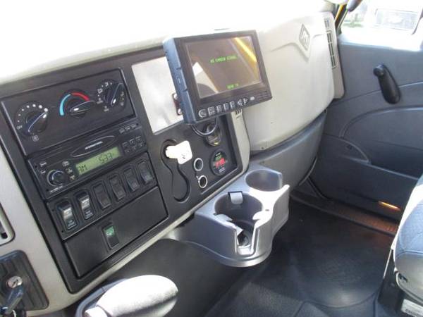 2011 International 4300 CREW CAB, 11 7 STAKE, FLAT BED TRUCK ** CAN... for sale in south amboy, KS – photo 17