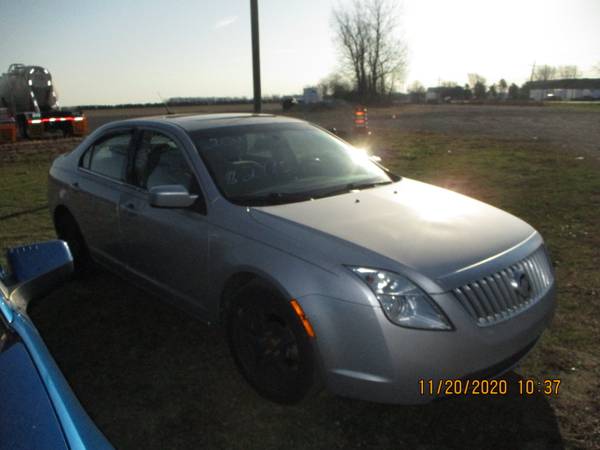 BIG BIG SALE GOING ON TODAY 2010 MERCURG MILAN 124K - cars & trucks... for sale in Perrysburg, OH – photo 4