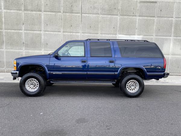 1996 Chevrolet Suburban C2500. 454 ENGINE**7.4L V8** MONSTER TRUCK*... for sale in Arleta, CA – photo 4
