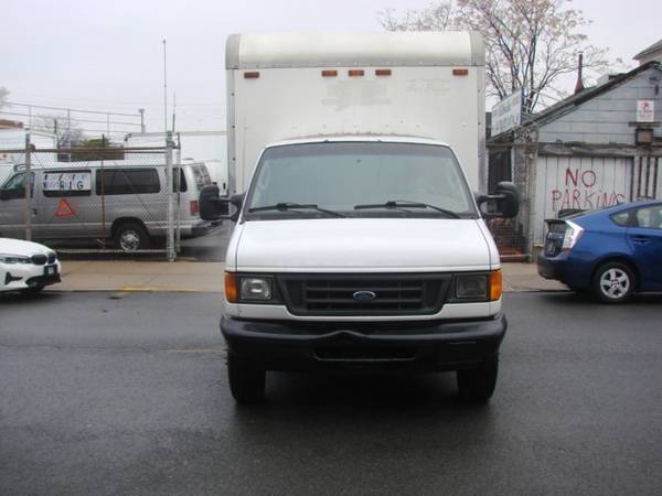 2005 FORD E350 SD CUTAWAY 12FT BOX TRUCK - - by dealer for sale in Richmond Hill, NY – photo 2