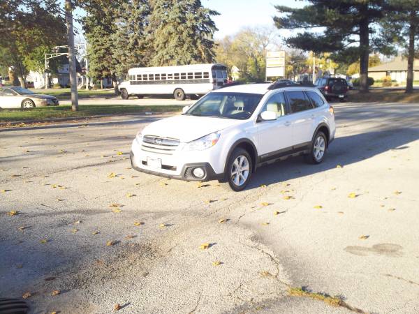 2013 Subaru Outback - cars & trucks - by dealer - vehicle automotive... for sale in Chillicothe, IL – photo 2