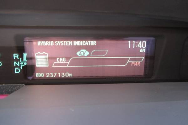 2012 Toyota PRIUS Hybrid 3 - cars & trucks - by dealer - vehicle... for sale in Seattle, WA – photo 16