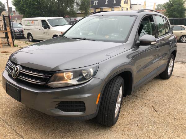 2016 Volkswagen Tiguan AWD Leather 40k miles Clean title Paid off for sale in Baldwin, NY – photo 3