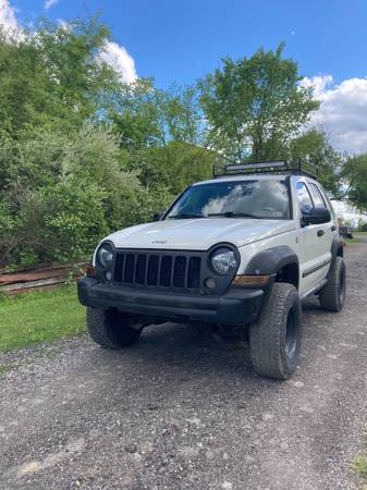 2006 Jeep Liberty 4x4 for sale in Carnegie, PA – photo 2