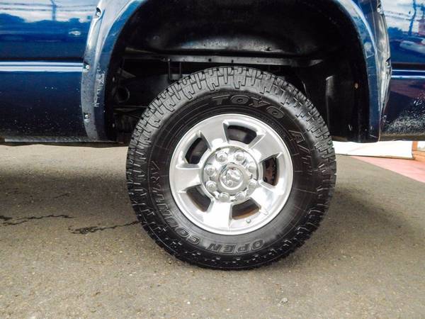 2006 Dodge Ram 2500 Crew Cab 4WD 4x4 Truck - cars & trucks - by... for sale in Portland, OR – photo 15