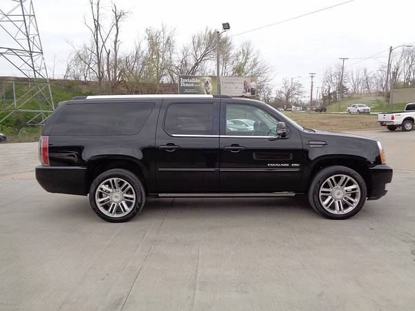 2014 Cadillac Escalade ESV 4d SUV AWD Premium - - by for sale in Marion, IA – photo 5