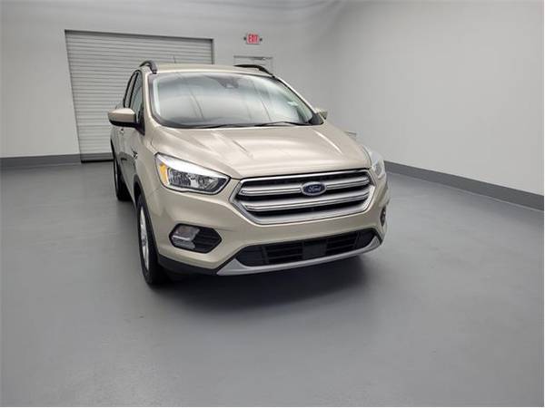 2018 Ford Escape SE - SUV - - by dealer - vehicle for sale in Eastpointe, MI – photo 14
