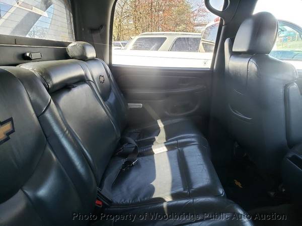 2002 Chevrolet Avalanche 1500 5dr Crew Cab 130 WB - cars & for sale in Woodbridge, District Of Columbia – photo 12
