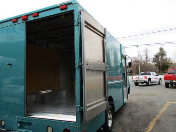 2013 Ford Econoline Commercial Chassis 12 FOOT STEP VAN, E-350 for sale in south amboy, NJ – photo 24