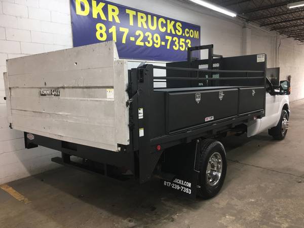 2015 Ford F-350 Reg Cab V8 Contractor Flatbed w/Liftgate ONE for sale in Arlington, NM – photo 5