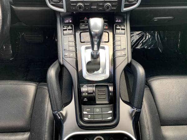 2016 PORSCHE CAYENNE EXCELLENT CONDITION CALL - cars & trucks - by... for sale in Hallandale, FL – photo 13