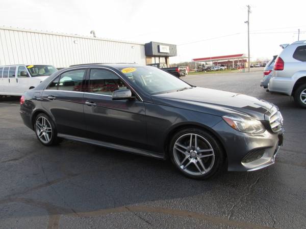 2015 Mercedes-Benz E350 Luxury 4MATIC - cars & trucks - by dealer -... for sale in Rockford, IL – photo 11