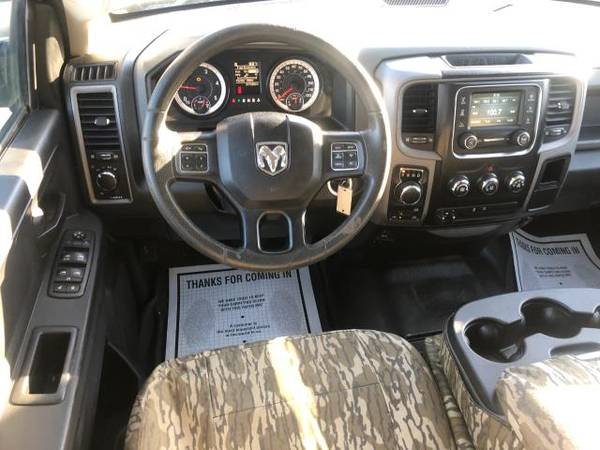 2016 RAM 1500 4WD Crew Cab 140.5 Tradesman - cars & trucks - by... for sale in Pinckneyville, MO – photo 11