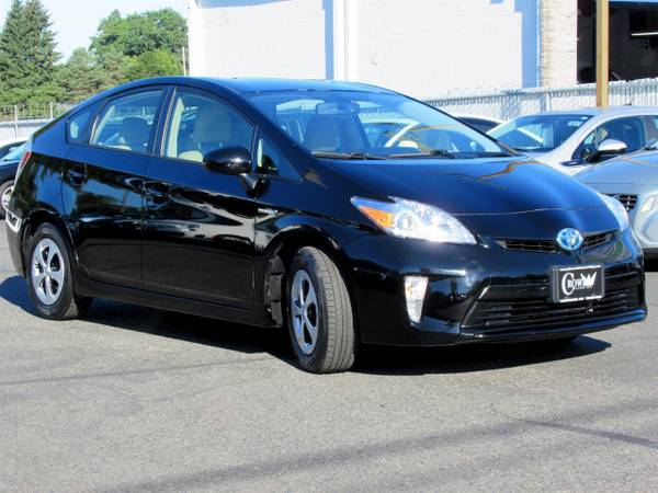 2012 Toyota Prius Four IV Hybrid 47k miles One Owner Like New - cars... for sale in Milwaukie, OR – photo 2