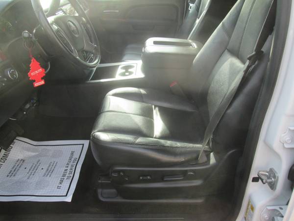 FM Jones and Sons 2013 GMC Yukon XL 3rd Row Seating 4x4 - cars &... for sale in Eugene, OR – photo 10