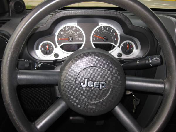 2010 Jeep Wrangler Sport 4X4 Automatic LOW MILES / CLEAN HISTORY -... for sale in Olympia, WA – photo 10