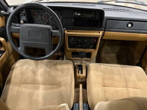 1990 Volvo 240 DL One Owner with Cranking Sunroof for sale in Gladstone, WA – photo 12