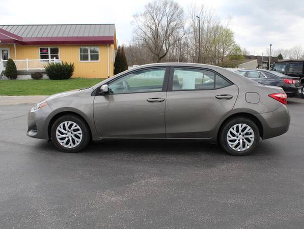 2019 Toyota Corolla LE - - by dealer - vehicle for sale in Goshen, IN – photo 2