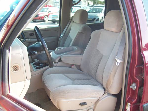 2004 Chevrolet Suburban LS 4WD - 153k mi - Non Smoker Driven - CLEAN for sale in Southaven, TN – photo 10