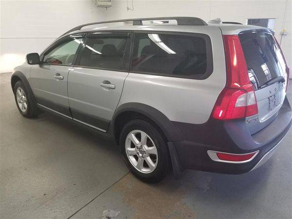 2008 Volvo XC70 4dr Wgn w/Snrf -EASY FINANCING AVAILABLE for sale in Bridgeport, CT – photo 6