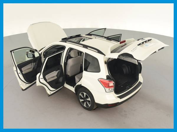 2018 Subaru Forester 2 5i Premium Sport Utility 4D hatchback White for sale in Hugo, MN – photo 17