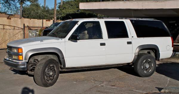 ((MUST SELL TODAY Sunday)) 1995 4x4 Chevy Suburban 2500 - cars &... for sale in Santa Cruz, CA – photo 3