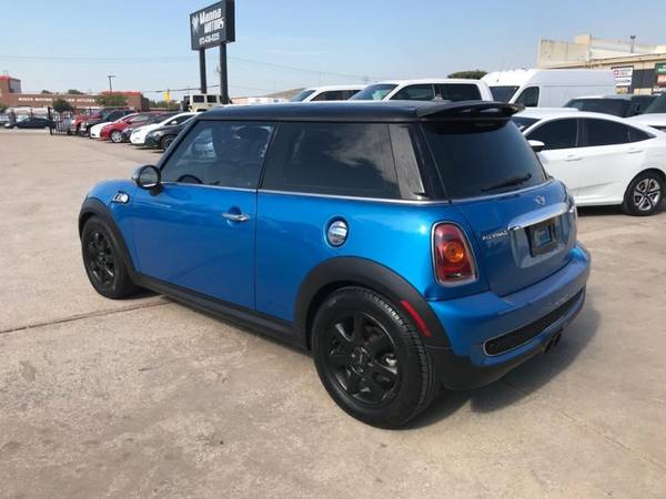 2009 MINI Cooper Hardtop 2dr Cpe S FINANCIAMOS - cars & trucks - by... for sale in Lewisville, TX – photo 3