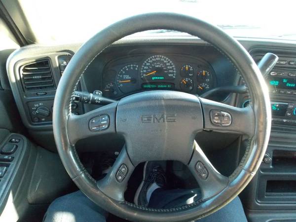 2005 GMC Sierra 2500HD Crew Cab - cars & trucks - by owner - vehicle... for sale in Frankfort, KY – photo 21