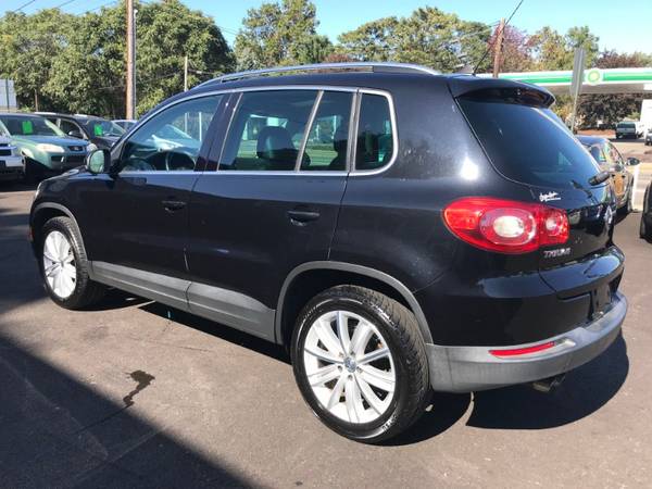 2011 VOLKSWAGEN TIGUAN 2.0T WITH 130,000 MILES for sale in Akron, IN – photo 5