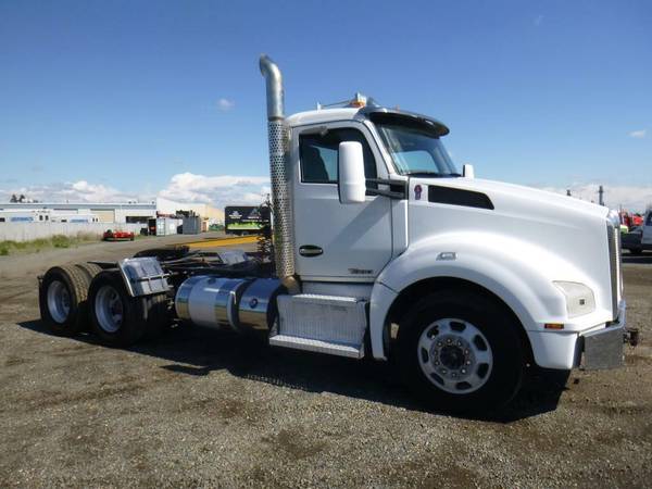 2015 Kenworth T880 T/A Truck Tractor - cars & trucks - by dealer -... for sale in Sacramento , CA – photo 2