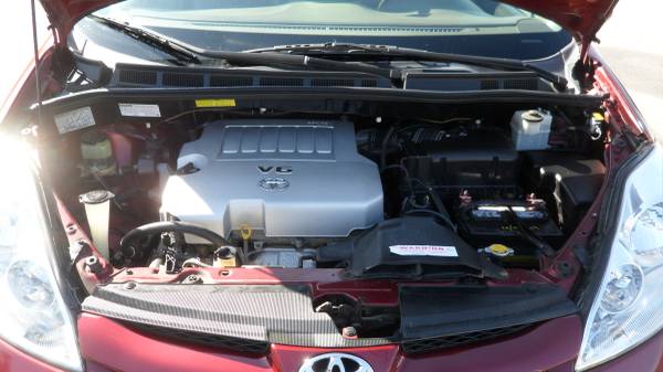 2008 TOYOTA SIENNA XLE AWD for sale in St. Albans, VT – photo 22