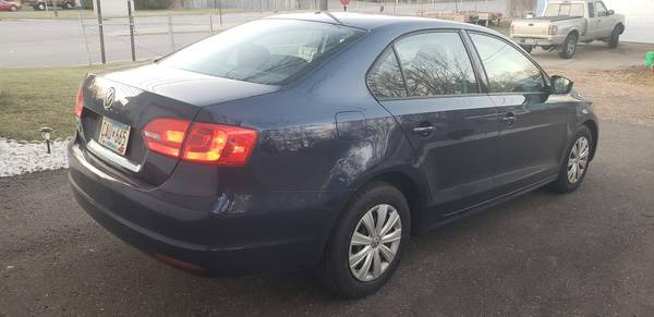 2013 Volkswagen Jetta s super low miles 28,000 only - cars & trucks... for sale in Minneapolis, MN – photo 3