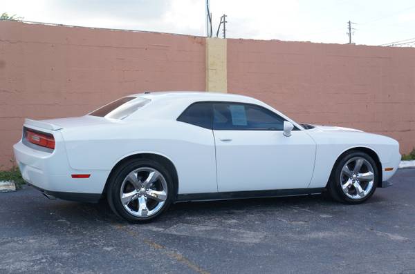 2013 DODGE CHALLENGER SXT WE FINANCE EVERYONE ANA CALL NOW for sale in Miami, FL – photo 7