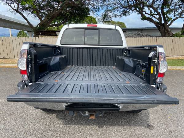 AUTO DEALS 2012 Toyota Tacoma Double Cab PreRunner Pickup 4D 5ft for sale in STAR AUTO WAIPAHU: 94-689 Farrington Hwy, HI – photo 10