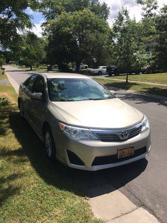 2014 Toyota Camry SE - 47K miles for sale in Rochester , NY – photo 2