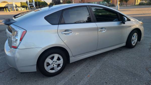 2011 Toyota Prius Three - cars & trucks - by owner - vehicle... for sale in Wilmington, CA – photo 2
