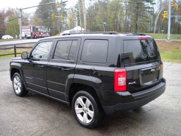 13 Jeep Patriot Latitude edition 4X4 SUV Sunroof 1 Year Warranty for sale in Hampstead, NH – photo 7