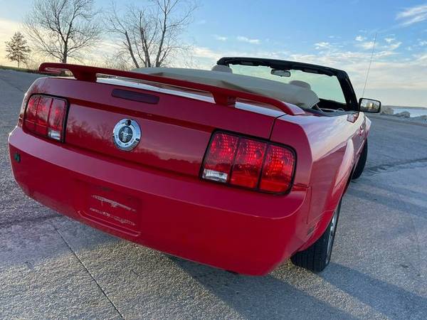 2006 Ford Mustang - Financing Available! - cars & trucks - by dealer... for sale in Junction City, IA – photo 24