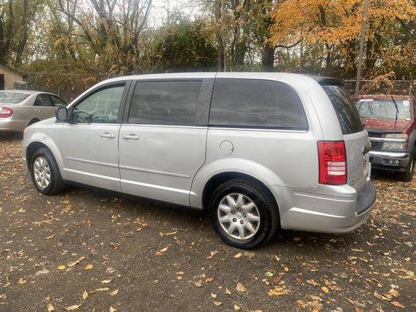 2009 Chrysler Town Country LX Minivan 4D EZ-FINANCING! - cars &... for sale in Garfield, NY – photo 5