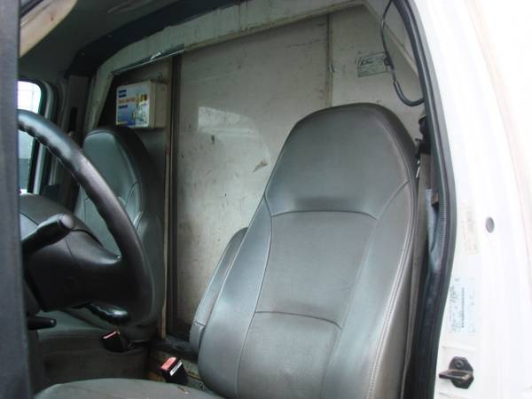 2005 FORD E350 SD CUTAWAY 12FT BOX TRUCK - - by dealer for sale in Richmond Hill, NY – photo 14